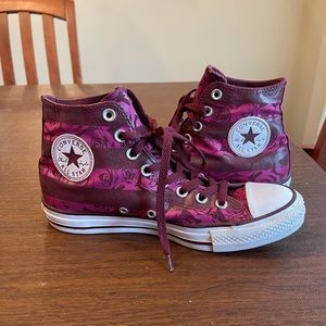Pink rose designed high top converse